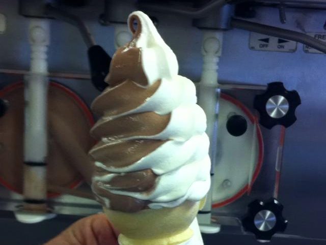 Drive in dining Frosty Queen