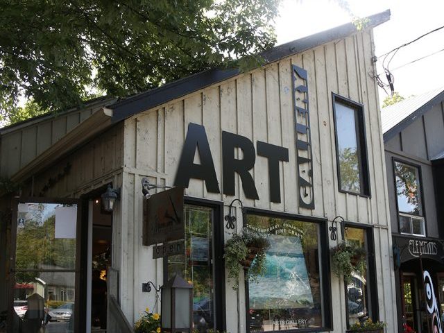 Marten Art Gallery