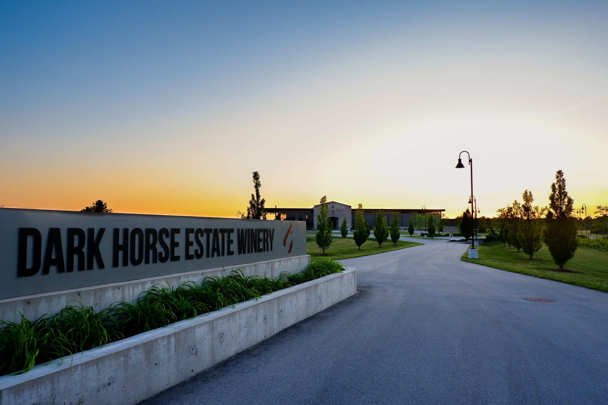 Dark Horse Estate Winery